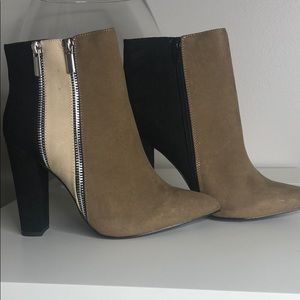 Fashionable Heel Bootie.